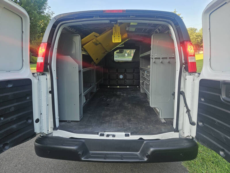 2021 Chevrolet Express 2500