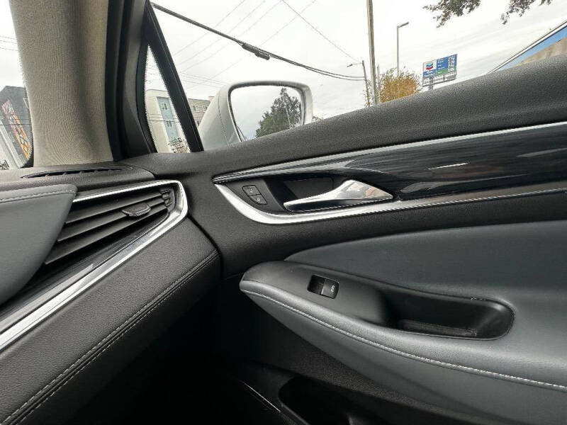 2018 Buick Enclave Essence