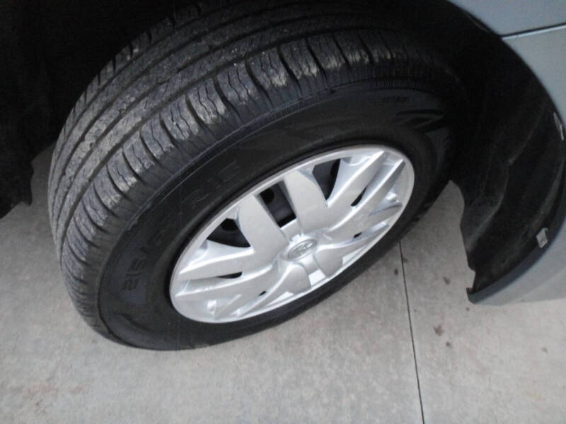 2010 Toyota Sienna LE 7-Passenger