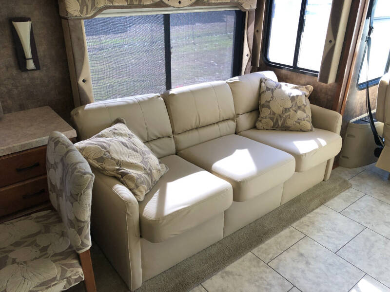 2012 Tiffin Allegro RED