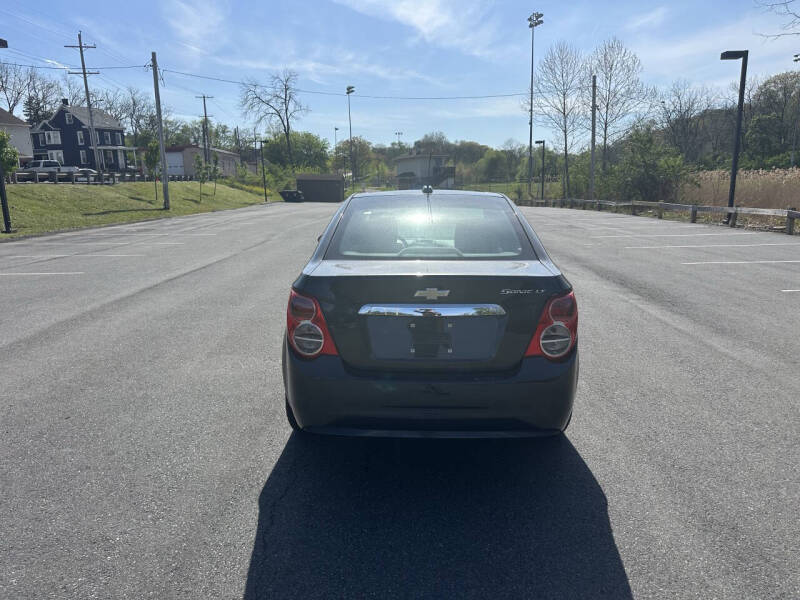 2015 Chevrolet Sonic LT Auto