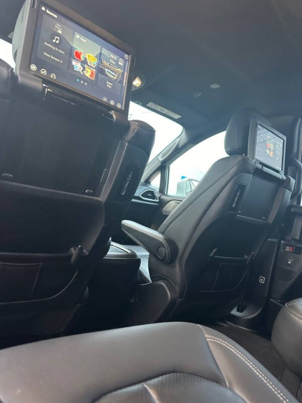 2020 Chrysler Pacifica Touring L Plus