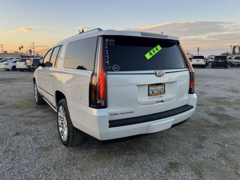 2017 Cadillac Escalade ESV Platinum
