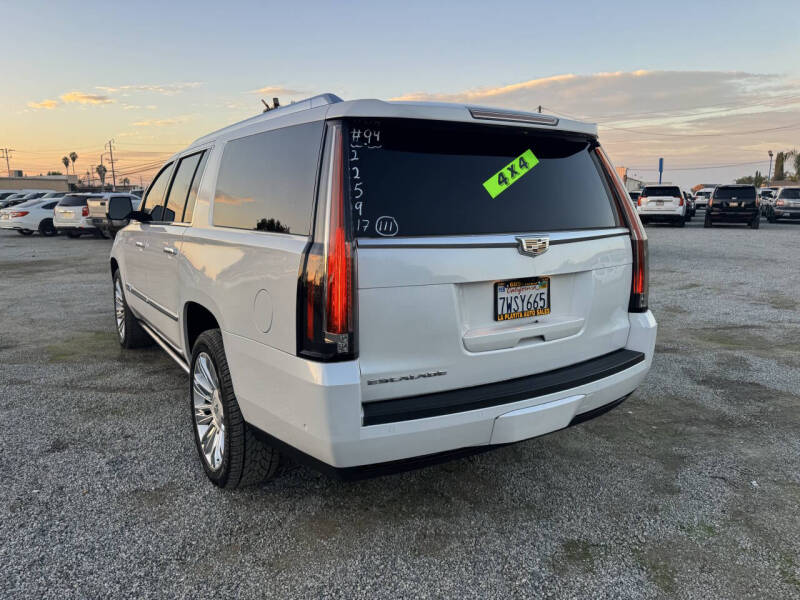 2017 Cadillac Escalade ESV Platinum