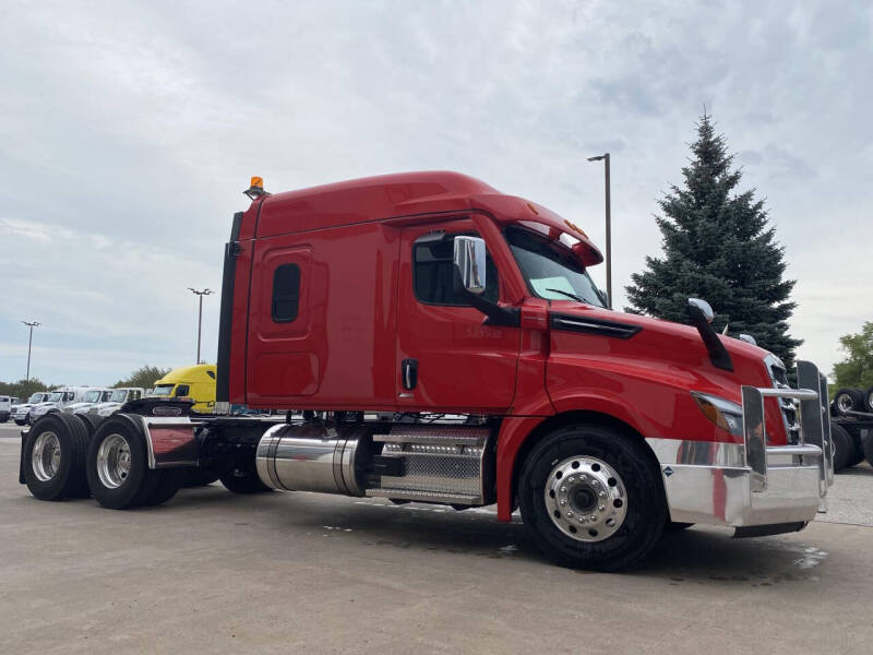 2025 Freightliner Cascadia