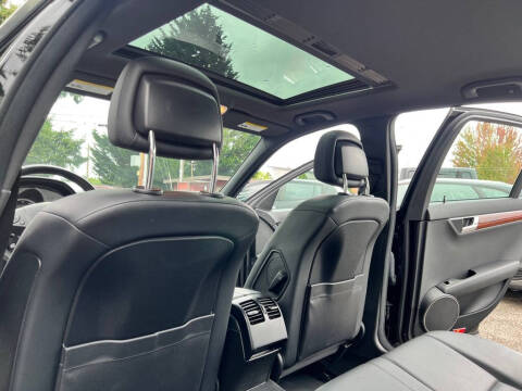 2011 Mercedes-Benz C-Class