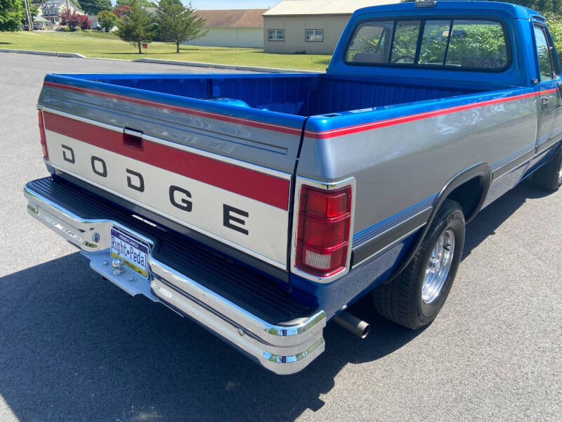 1992 Dodge RAM 150 LE