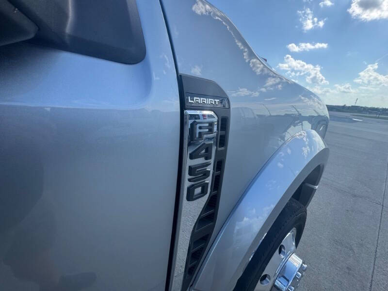 2023 Ford F-450 Super Duty Lariat