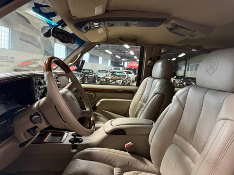 2000 Cadillac Escalade