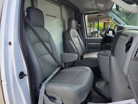 2022 Ford E-Series