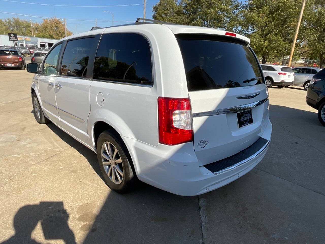 2014 Chrysler Town and Country for sale at Auto Connection in Waterloo, IA