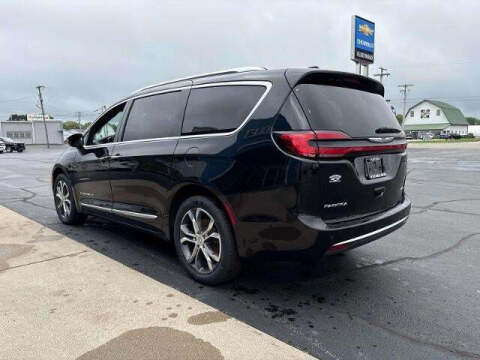 2023 Chrysler Pacifica Pinnacle