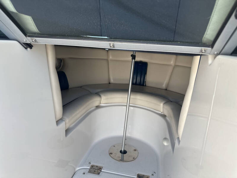 2003 Chris-Craft 22 Launch