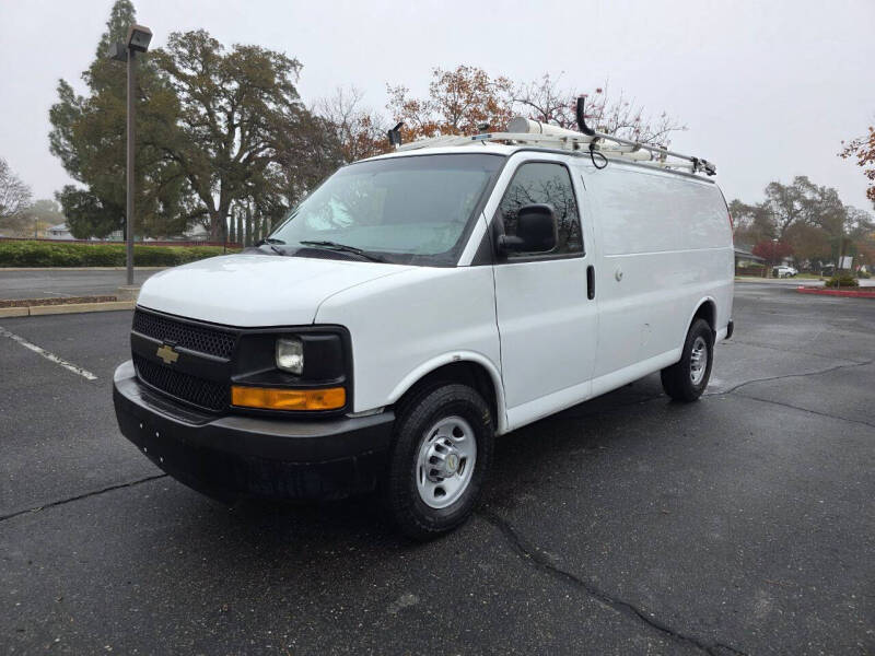 2013 Chevrolet Express Cargo Work Van's photo