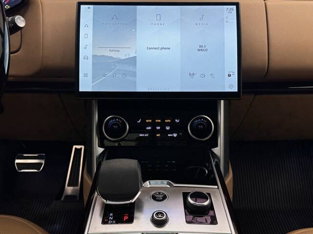 2023 Land Rover Range Rover P530 SE LWB