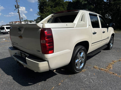 2012 Chevrolet Avalanche LTZ