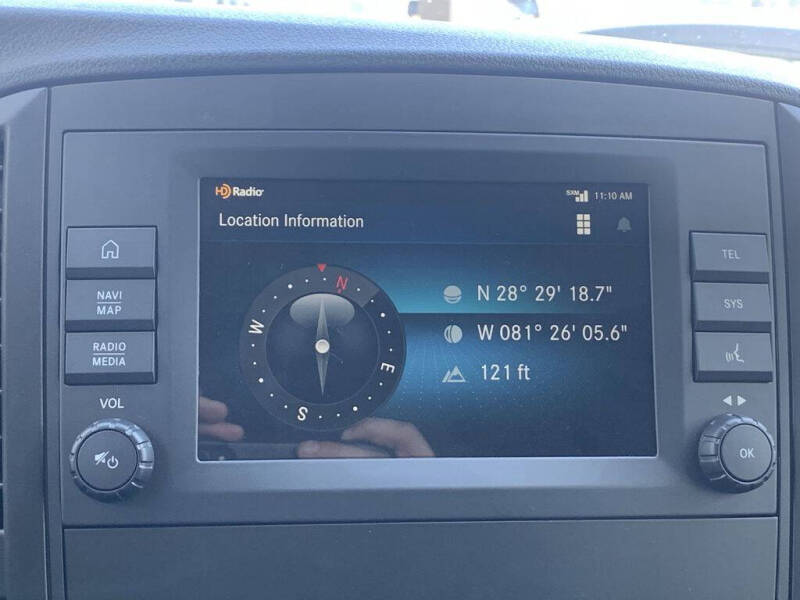 2023 Mercedes-Benz Metris Passenger