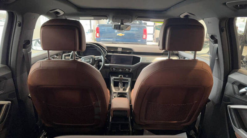 2021 Audi Q3 quattro Premium 40 TFSI