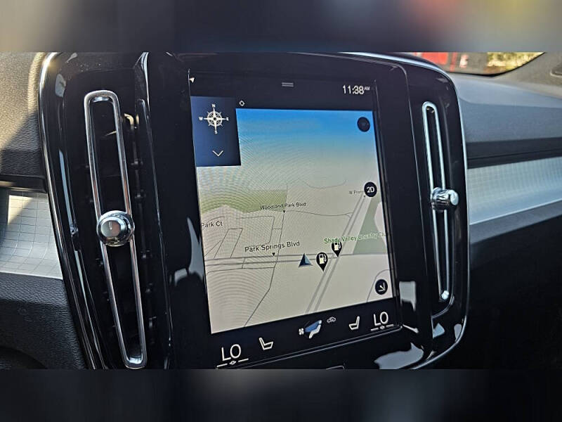 2019 Volvo XC40 T5 Momentum