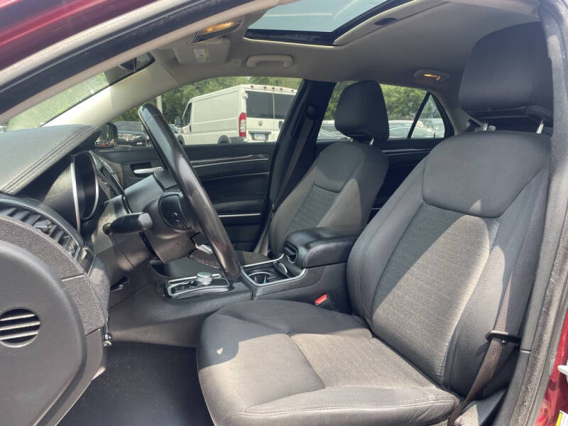 2020 Chrysler 300 Touring