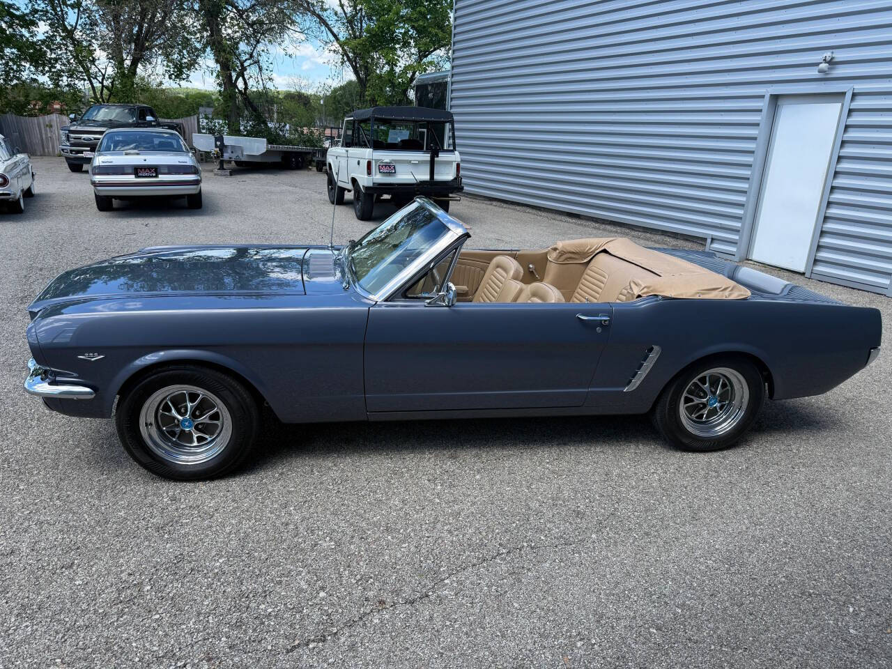 1965 Ford Mustang 70