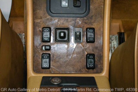 1991 Mercedes-Benz 560-Class 560 SEL