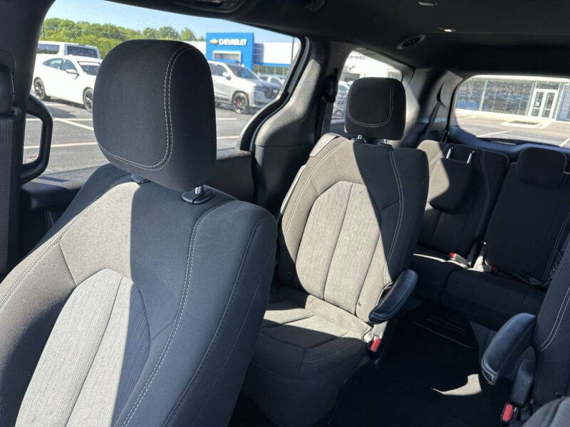 2023 Chrysler Pacifica Touring
