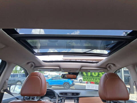 2017 Nissan Rogue SL