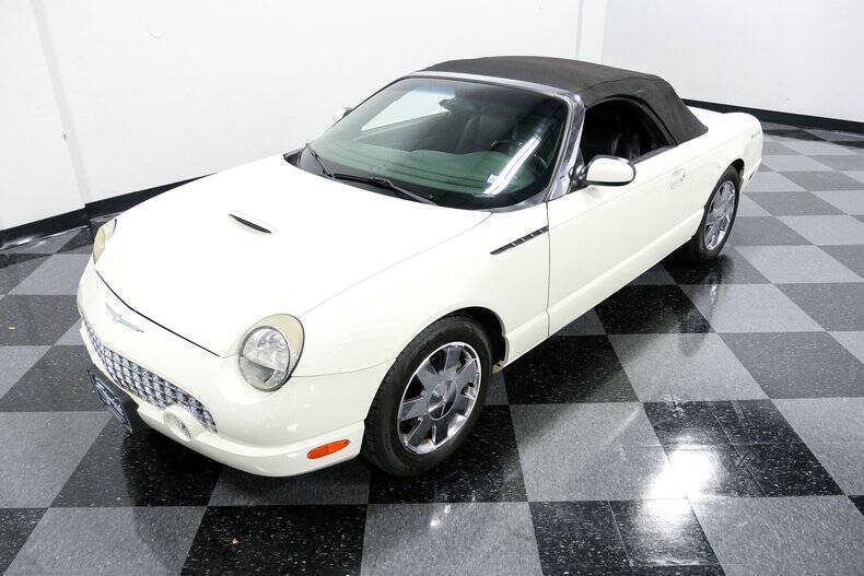 2002 Ford Thunderbird Deluxe