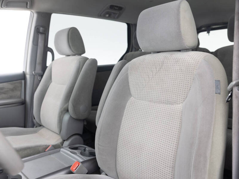 2007 Toyota Sienna LE 7-Passenger