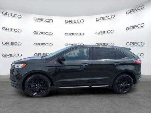 2022 Ford Edge SE