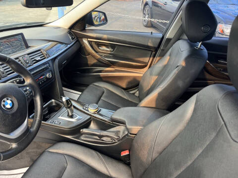 2015 BMW 3 Series 328i