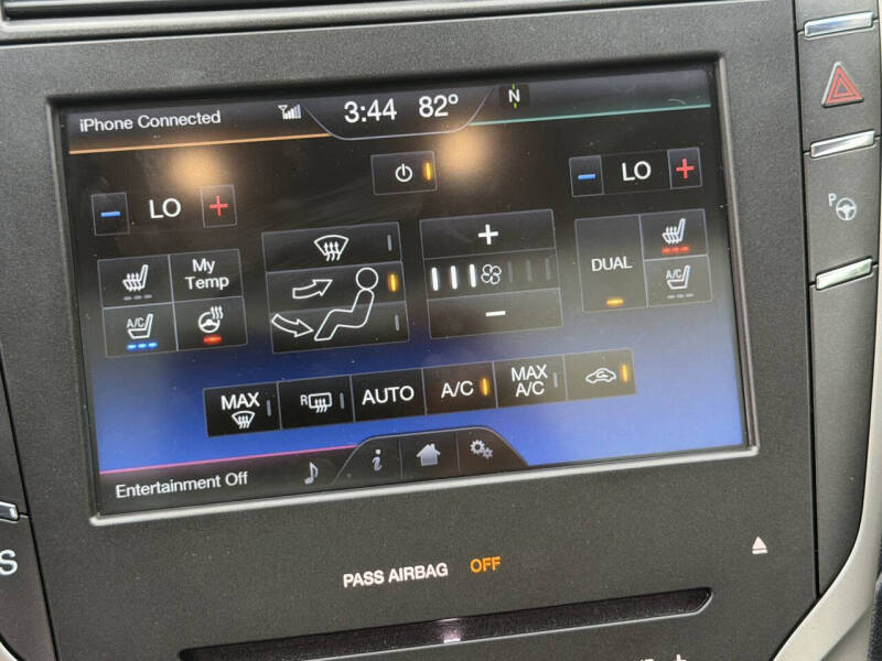 2016 Lincoln MKZ