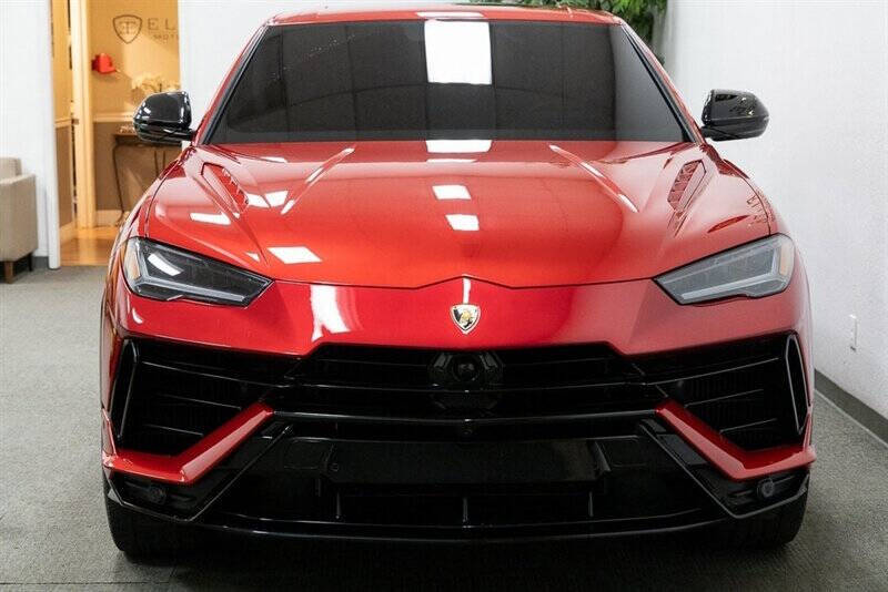 2023 Lamborghini Urus S