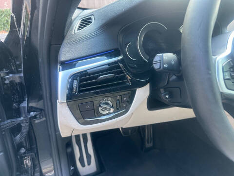 2017 BMW 5 Series 540i