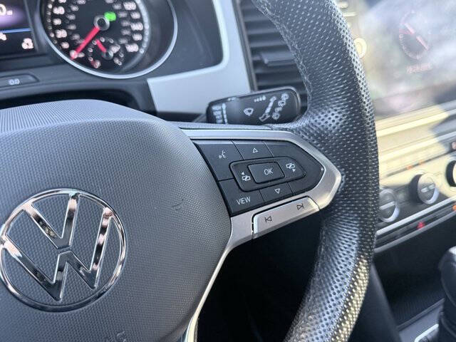 2021 Volkswagen Atlas Cross Sport V6 SE R-Line