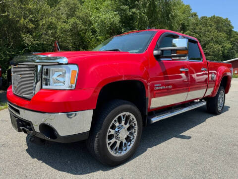 2010 GMC Sierra 2500HD for sale at RRR AUTO SALES, INC. in Fairhaven MA