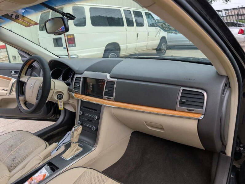 2011 Lincoln MKZ
