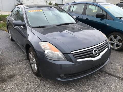 2008 Nissan Altima for sale at TURBO AUTO DEALS LLC in Toledo OH