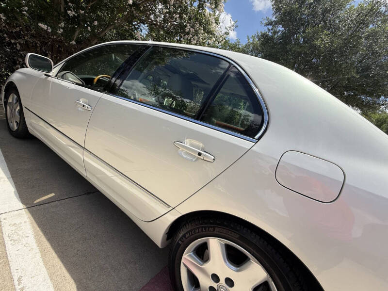2004 Lexus LS 430