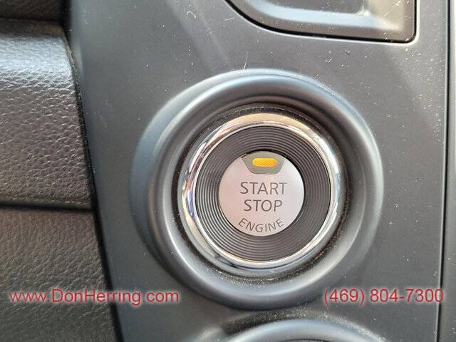 2022 Nissan Titan SV