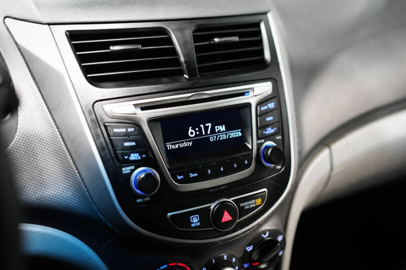 2016 Hyundai Accent SE