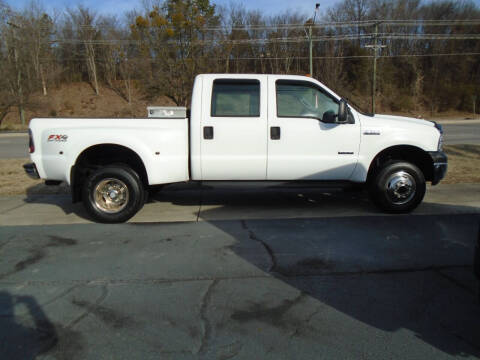 2006 Ford F-350 Super Duty for sale at PIEDMONT CUSTOM CONVERSIONS USED CARS in Danville VA