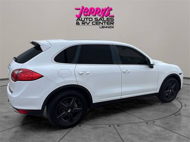 2014 Porsche Cayenne Platinum