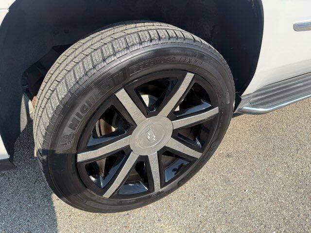 2016 Cadillac Escalade Luxury Collection