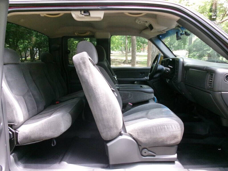 2004 Chevrolet Silverado 1500 LS