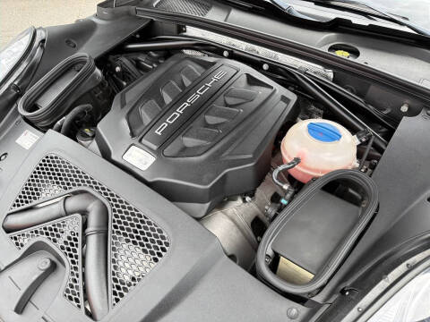 2016 Porsche Macan S