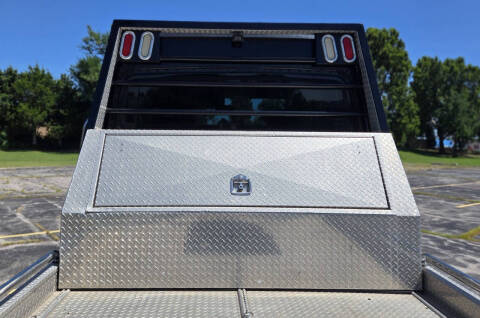 2007 Freightliner M2 106