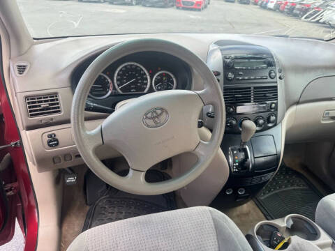 2008 Toyota Sienna