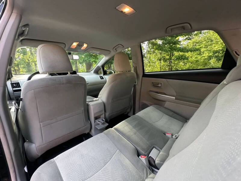 2013 Toyota Prius v Three